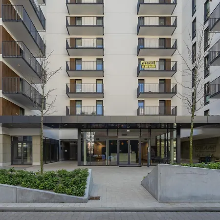 아파트 Elegant Mokotow With Balcony And Parking By Renters *